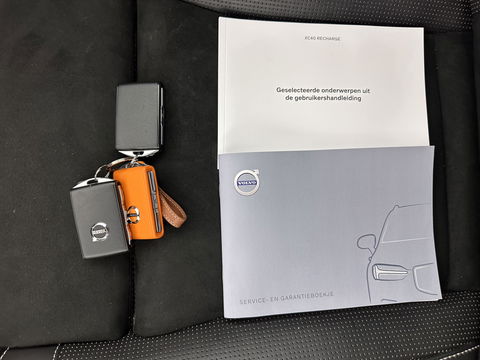 Volvo XC40 Recharge P8 AWD R-Design [ 3-Fase ] (INCL-BTW) *DIGI-COCKPIT | FULL-LED | PREMIUM-AUDIO | DAB | APP.CONNECT | BLIND-SPOT | NAVI-FULLMAP | ALCANTARA-LEATHER | ECC | PDC | SPORT-SEATS | 19''ALU *
