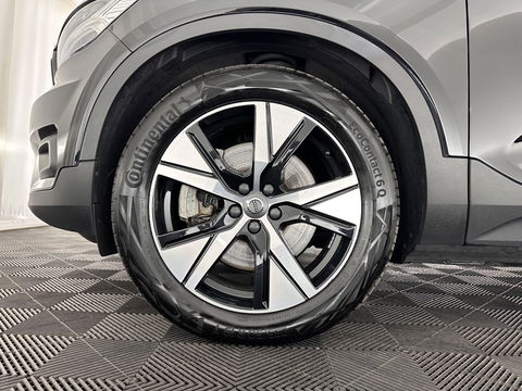 Volvo XC40 Recharge P8 AWD R-Design [ 3-Fase ] (INCL-BTW) *DIGI-COCKPIT | FULL-LED | PREMIUM-AUDIO | DAB | APP.CONNECT | BLIND-SPOT | NAVI-FULLMAP | ALCANTARA-LEATHER | ECC | PDC | SPORT-SEATS | 19''ALU *