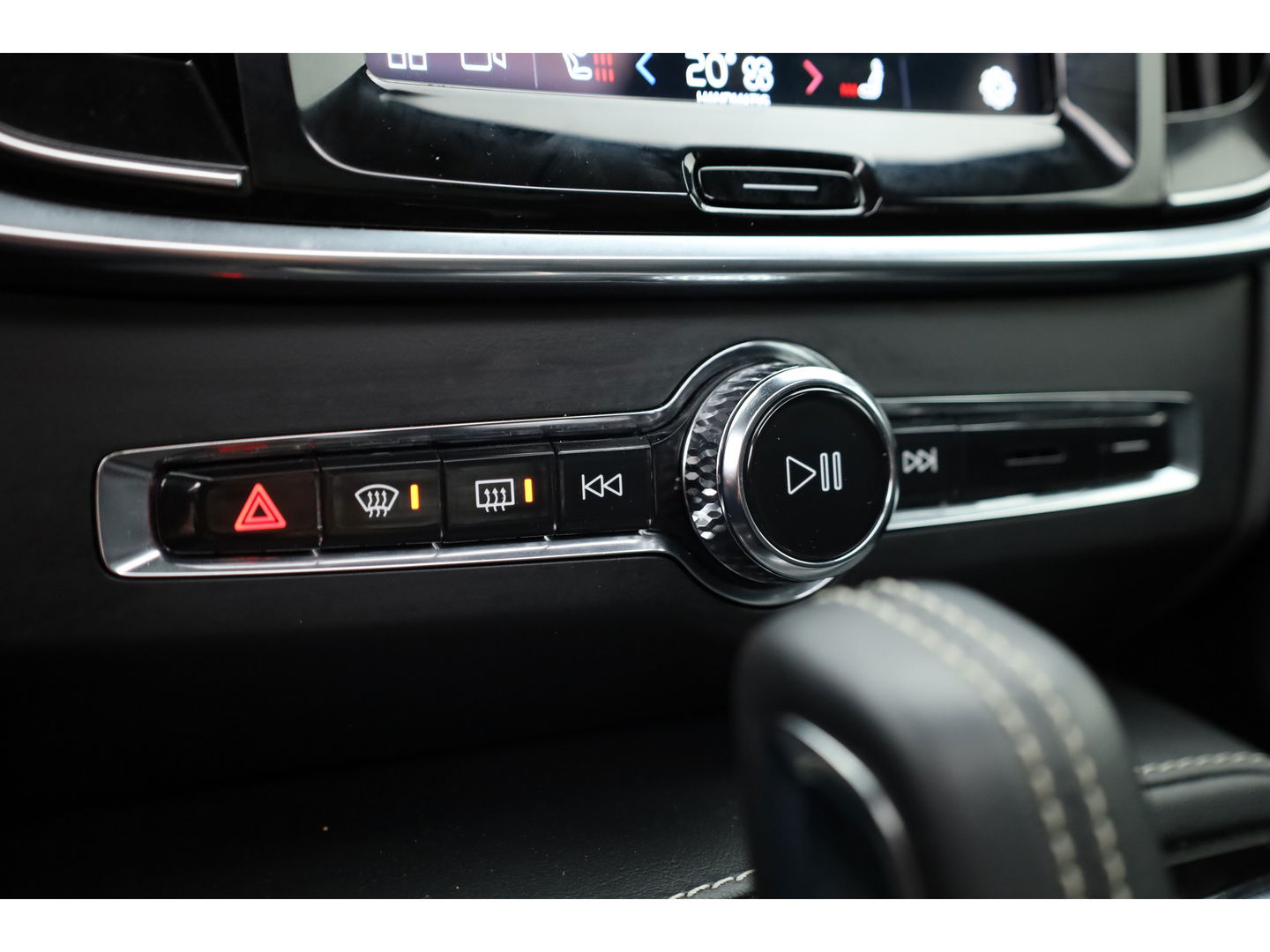 Volvo V90 2.0 T6 AWD Recharge R-Design | Pano-dak | 360 camera | Trekhaak | H&K audio |