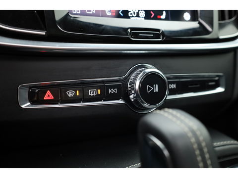 Volvo V90 2.0 T6 AWD Recharge R-Design | Pano-dak | 360 camera | Trekhaak | H&K audio |