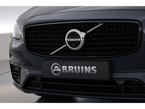 Volvo V90 2.0 T6 AWD Recharge R-Design | Pano-dak | 360 camera | Trekhaak | H&K audio |