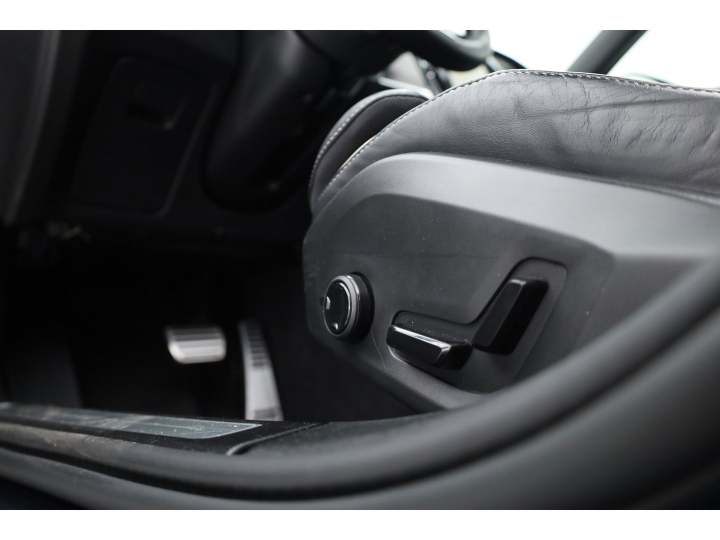 Volvo V90 2.0 T6 AWD Recharge R-Design | Pano-dak | 360 camera | Trekhaak | H&K audio |
