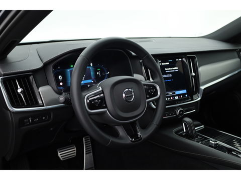 Volvo V90 2.0 T6 AWD Recharge R-Design | Pano-dak | 360 camera | Trekhaak | H&K audio |