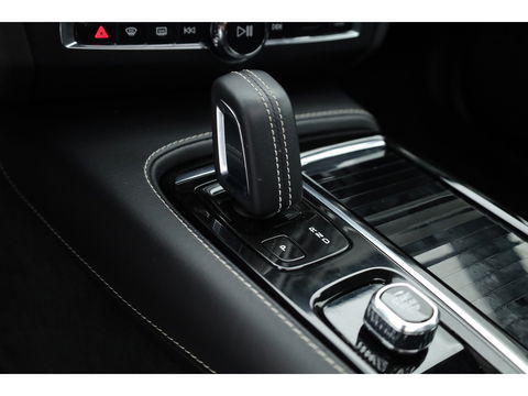 Volvo V90 2.0 T6 AWD Recharge R-Design | Pano-dak | 360 camera | Trekhaak | H&K audio |