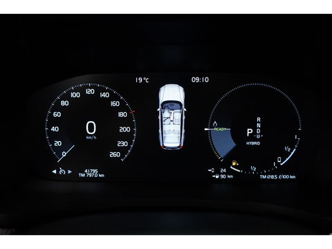 Volvo V60 2.0 T6 Recharge AWD R-Design | Navi | Apple Carplay/ android auto | getint glas |