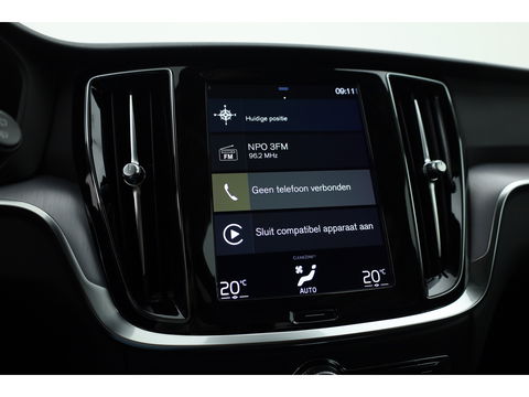 Volvo V60 2.0 T6 Recharge AWD R-Design | Navi | Apple Carplay/ android auto | getint glas |