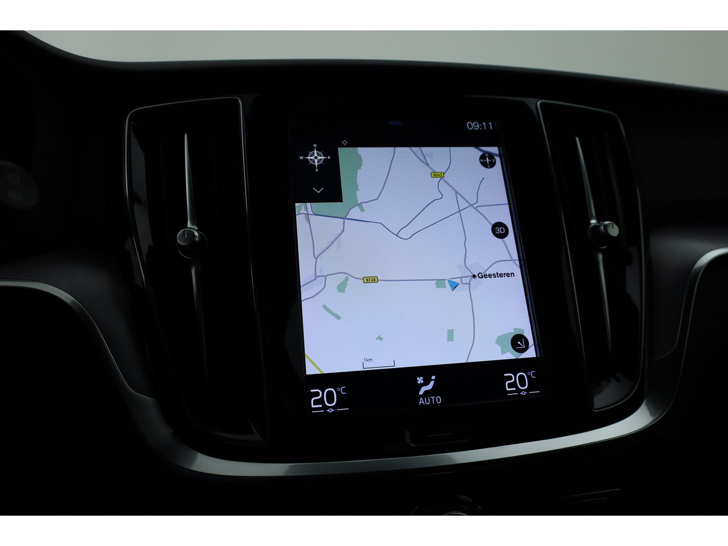 Volvo V60 2.0 T6 Recharge AWD R-Design | Navi | Apple Carplay/ android auto | getint glas |