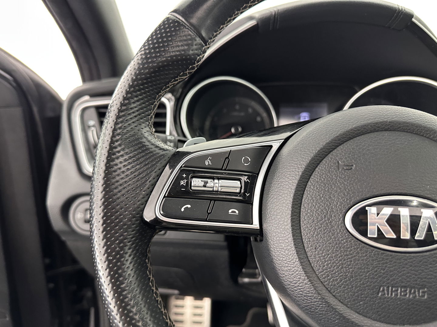 Kia ProCeed 1.5 T-GDi MHEV GT-Line Edition Aut. *PANO | SPORT-SEATS | NAVI-FULLMAP | CAMERA | ECC | PDC | CRUISE | 17''ALU*