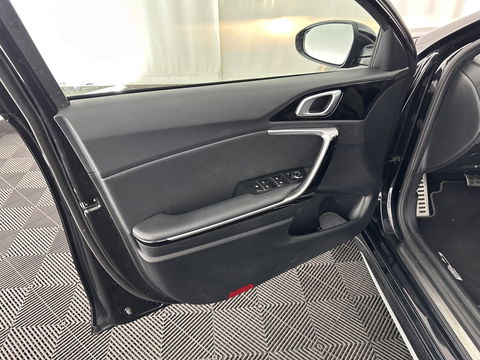 Kia ProCeed 1.5 T-GDi MHEV GT-Line Edition Aut. *PANO | SPORT-SEATS | NAVI-FULLMAP | CAMERA | ECC | PDC | CRUISE | 17''ALU*