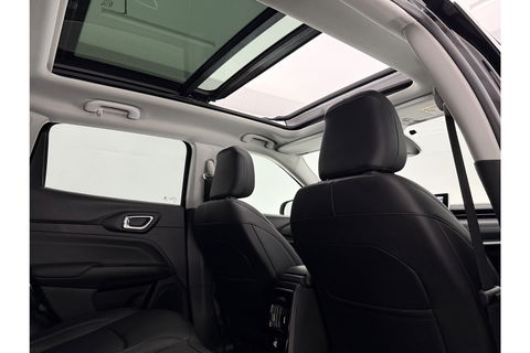 Jeep Compass 4xe 239PK Plug-in Hybrid Electric S Pano LED Carplay Virtual Camera Clima Cruise Navi PDC 19''LMV Stuur/Stoelverwarming