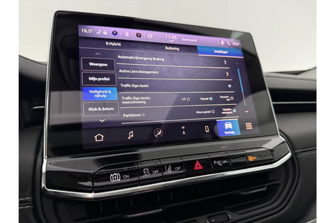 Jeep Compass 4xe 239PK Plug-in Hybrid Electric S Pano LED Carplay Virtual Camera Clima Cruise Navi PDC 19''LMV Stuur/Stoelverwarming