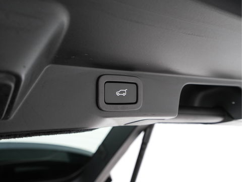 Land Rover Range Rover Sport 3.0 TDV6 HSE Dynamic Aut. *PANO | FULL-LEATHER | XENON | MEMORY-PACK | MERIDIAN-SOUND | DIGI-COCKPIT | BLIND-SPOT | NAVI-FULLMAP | COMFORT-SEATS | ECC | PDC | CRUISE | 21''ALU*