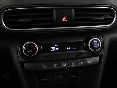 Hyundai KONA 1.0T Comfort | 1e eigenaar | Carplay | Trekhaak | Climate control | Camera | Cruise control | Parkeerhulp | Bluetooth