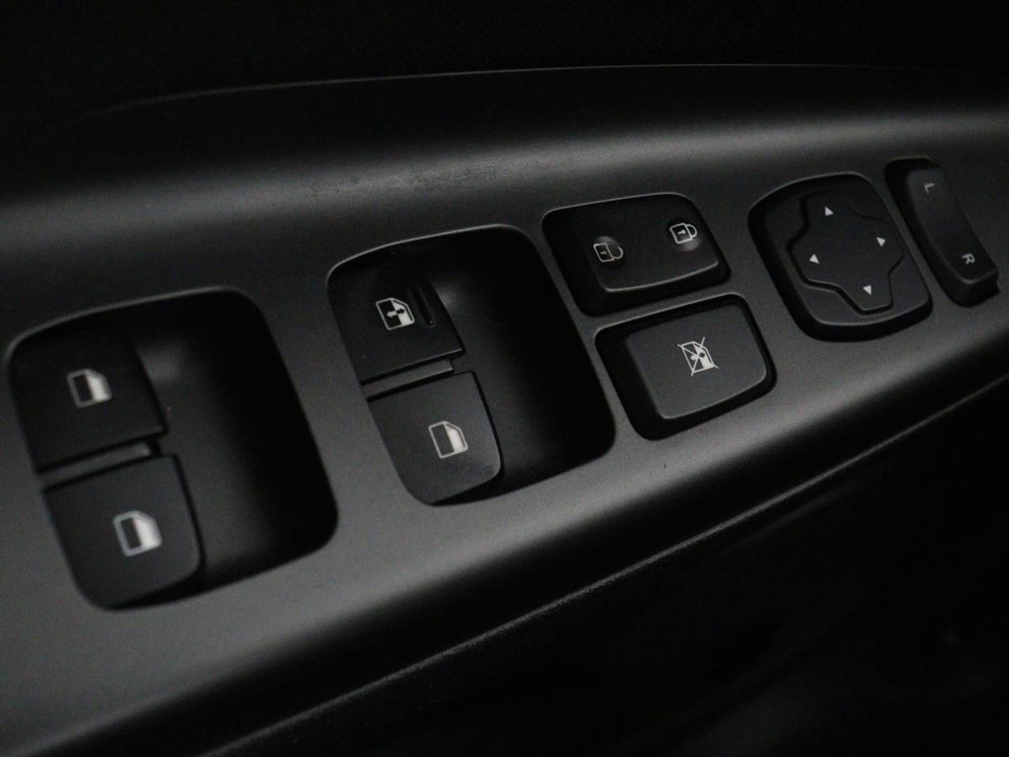 Hyundai KONA 1.0T Comfort | 1e eigenaar | Carplay | Trekhaak | Climate control | Camera | Cruise control | Parkeerhulp | Bluetooth