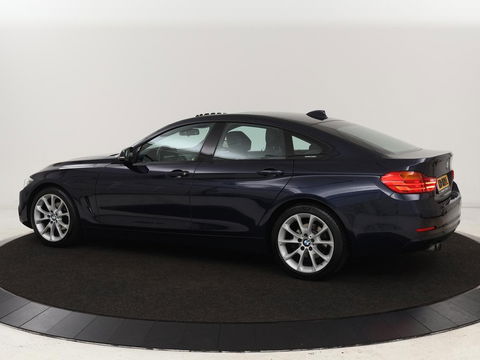 BMW 4 Serie Gran Coupé 420i High Executive | Schuifdak | Harman/Kardon | Stoelverwarming | Leder | Camera | DAB | Xenon | Sportstoelen