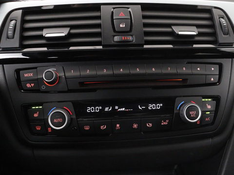 BMW 4 Serie Gran Coupé 420i High Executive | Schuifdak | Harman/Kardon | Stoelverwarming | Leder | Camera | DAB | Xenon | Sportstoelen