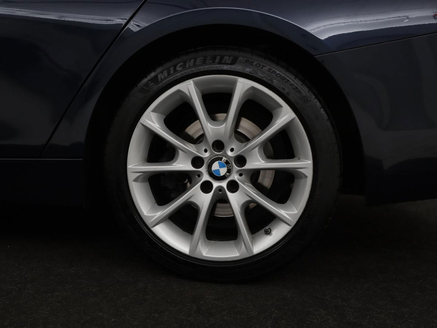 BMW 4 Serie Gran Coupé 420i High Executive | Schuifdak | Harman/Kardon | Stoelverwarming | Leder | Camera | DAB | Xenon | Sportstoelen