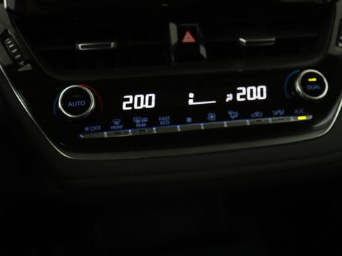 Toyota Corolla 1.8 Hybrid Active | 50.800km NAP | Adaptive cruise | Navigatie | Carplay | Camera | Climate control | DAB | Bluetooth