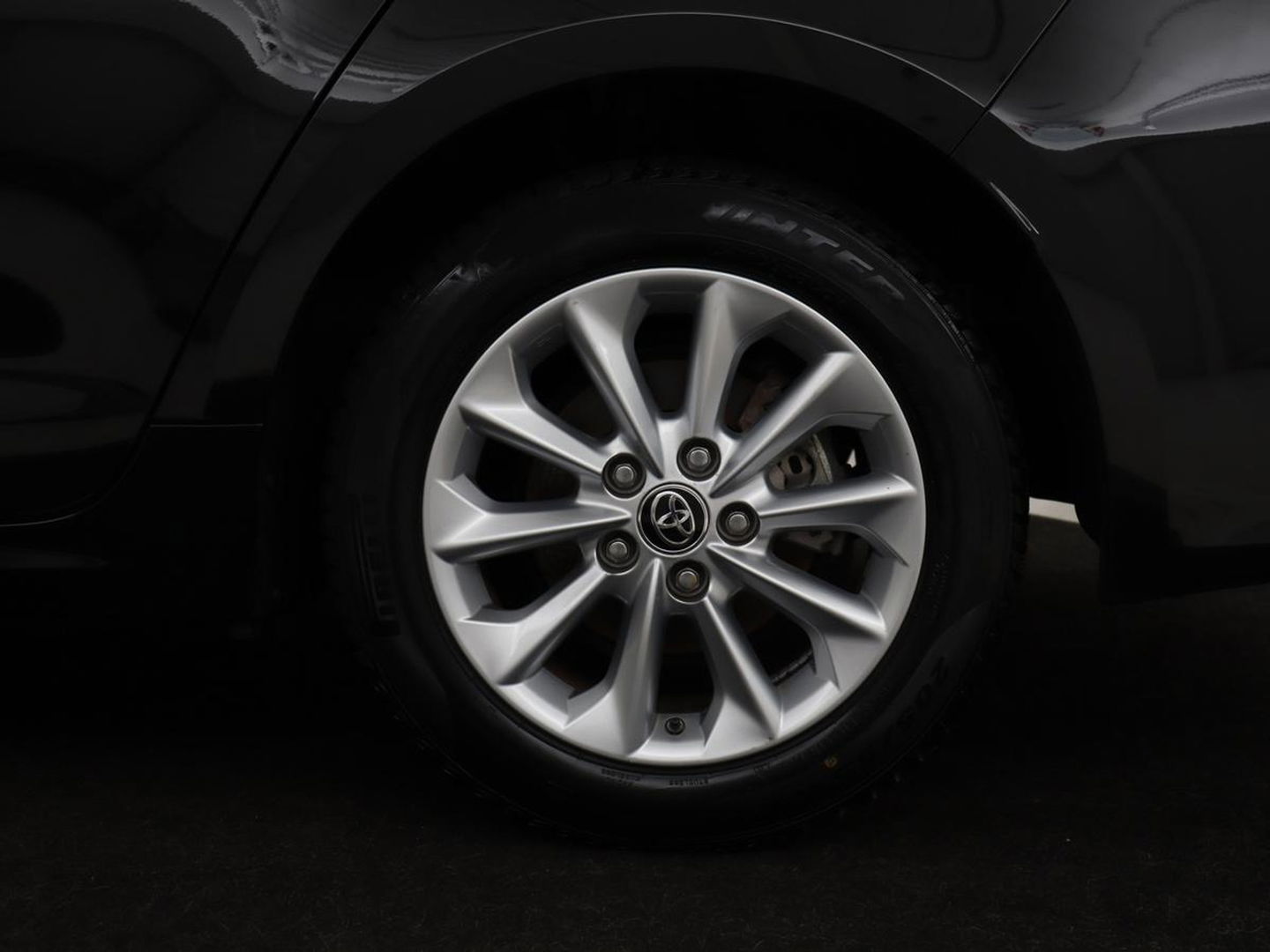 Toyota Corolla 1.8 Hybrid Active | 50.800km NAP | Adaptive cruise | Navigatie | Carplay | Camera | Climate control | DAB | Bluetooth