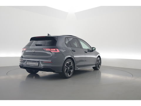 Volkswagen Golf 1.5 eTSI R-Line DSG | MY25 | Pano | HUD | IQ. Light | Stoel- Stuurverw. | Camera | Apple CarPlay |
