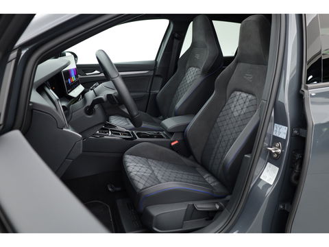Volkswagen Golf 1.5 eTSI R-Line DSG | MY25 | Pano | HUD | IQ. Light | Stoel- Stuurverw. | Camera | Apple CarPlay |