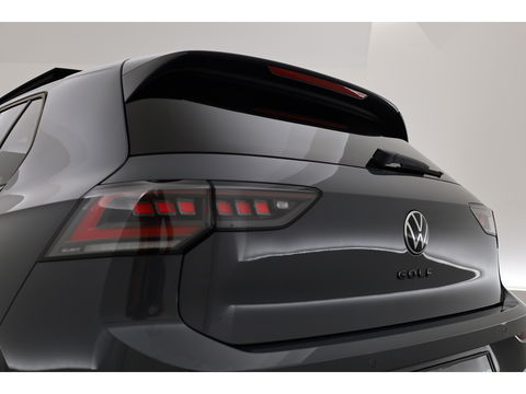 Volkswagen Golf 1.5 eTSI R-Line DSG | MY25 | Pano | HUD | IQ. Light | Stoel- Stuurverw. | Camera | Apple CarPlay |