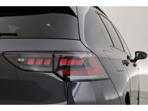 Volkswagen Golf 1.5 eTSI R-Line DSG | MY25 | Pano | HUD | IQ. Light | Stoel- Stuurverw. | Camera | Apple CarPlay |