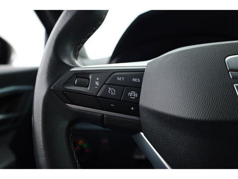 SEAT Arona 1.0 TSI Xperience | Navi by App | Keyless | Stoelverw. | PDC A | Clima
