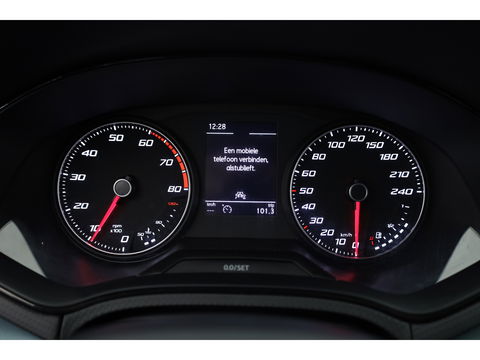 SEAT Arona 1.0 TSI Xperience | Navi by App | Keyless | Stoelverw. | PDC A | Clima