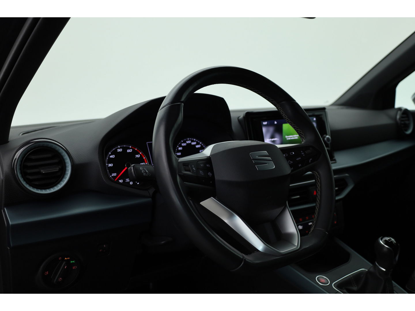 SEAT Arona 1.0 TSI Xperience | Navi by App | Keyless | Stoelverw. | PDC A | Clima