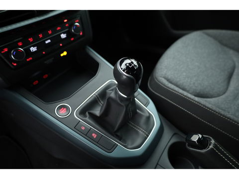 SEAT Arona 1.0 TSI Xperience | Navi by App | Keyless | Stoelverw. | PDC A | Clima