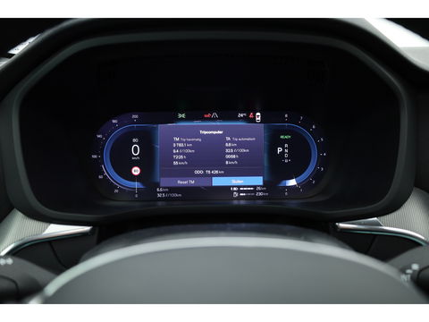 Volvo XC60 T8 Recharge R-Design | Facelift | Luchtvering | Head-up | Trekhaak | 360 Camera | H&K Audio | Standkachel |