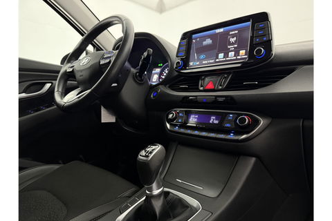 Hyundai i30 1.4 T-GDI Premium 140PK Camera Carplay LED Clima Cruise Navi PDC 16''LMV
