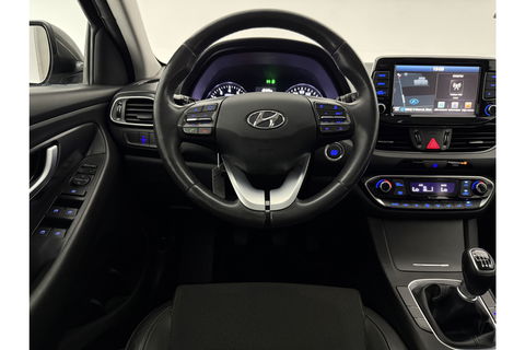 Hyundai i30 1.4 T-GDI Premium 140PK Camera Carplay LED Clima Cruise Navi PDC 16''LMV