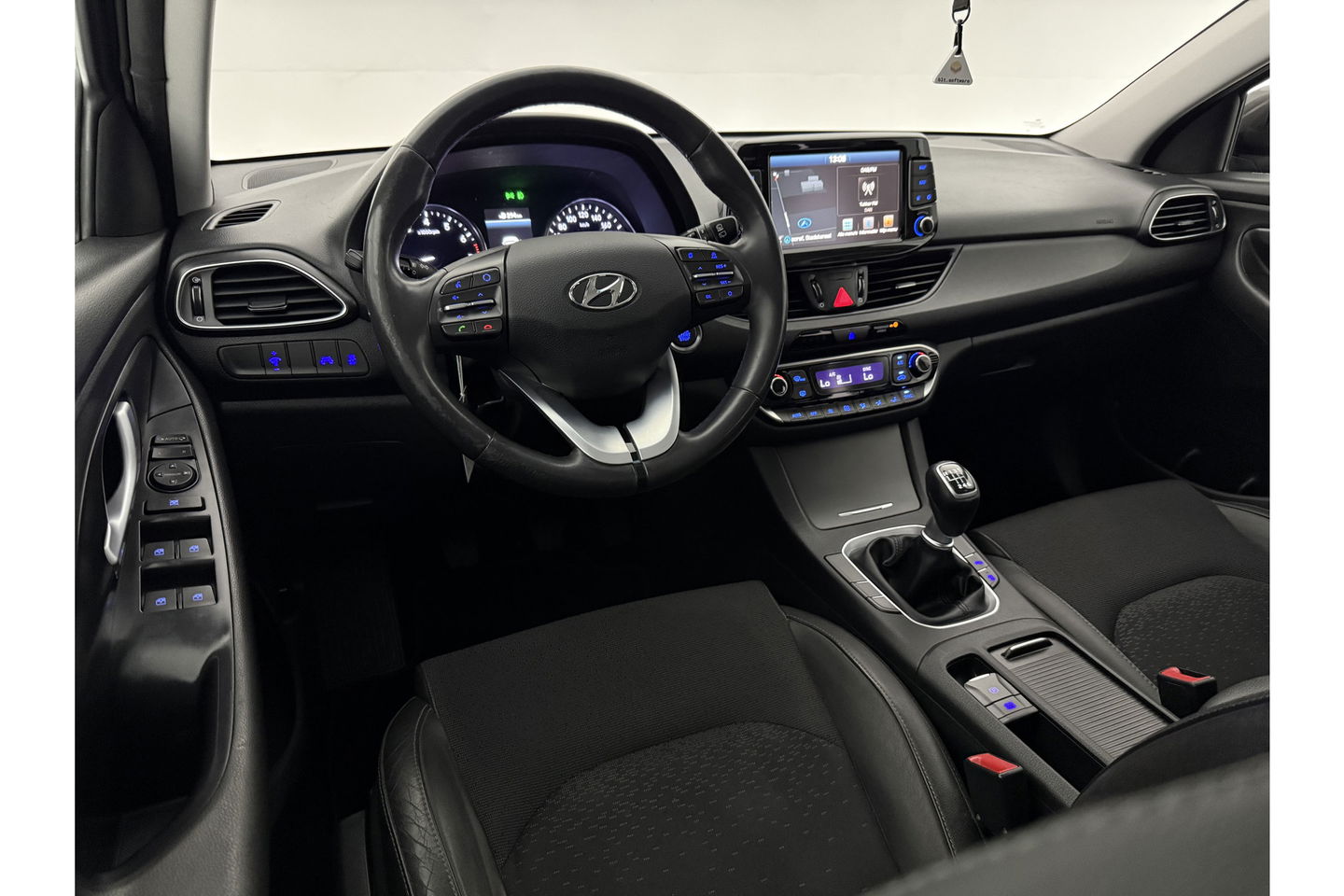 Hyundai i30 1.4 T-GDI Premium 140PK Camera Carplay LED Clima Cruise Navi PDC 16''LMV