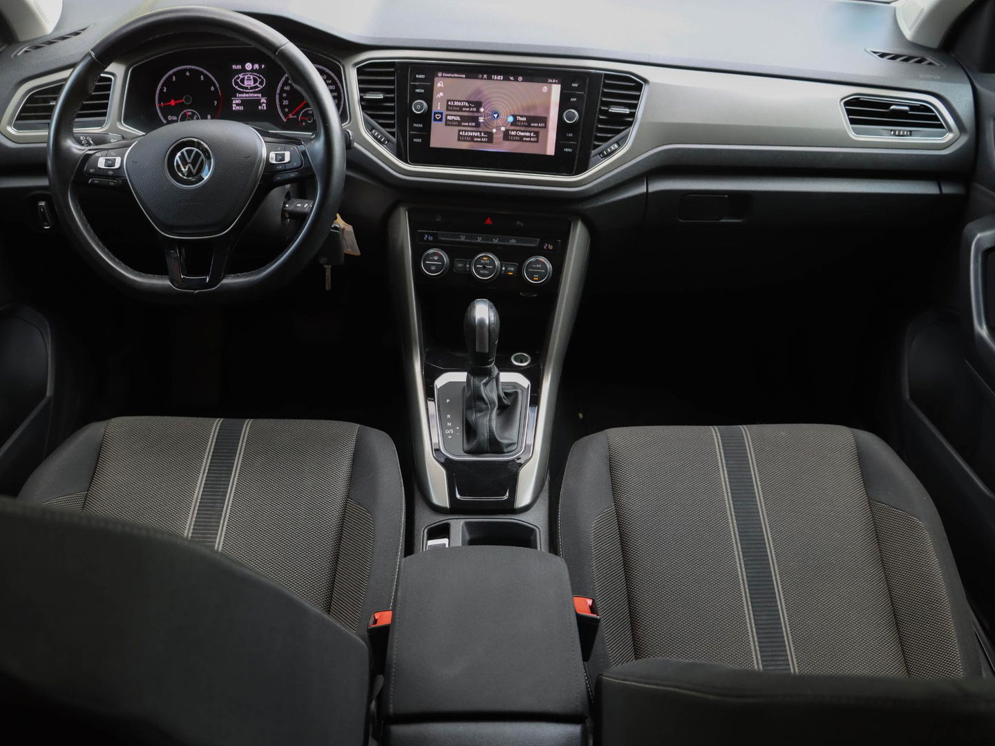Volkswagen T-Roc 1.5 TSI Style 150PK DSG | 17'' | Camera | Navigatie | Adaptive Cruise
