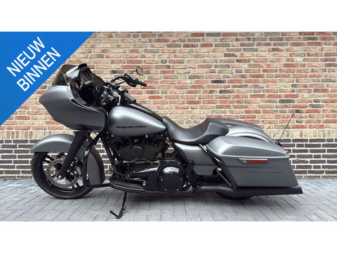 Harley Davidson 103 FLTRXS Road Glide Special Roadglide blackout