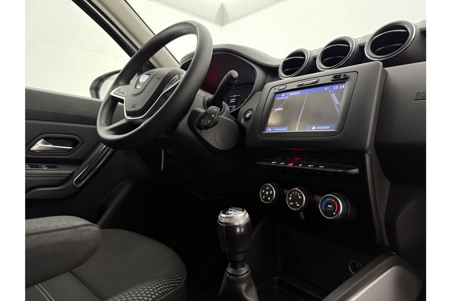 Dacia Duster 1.2 TCe Prestige Trekhaak LED Airco Cruise Camera Navi PDC 17"LMV