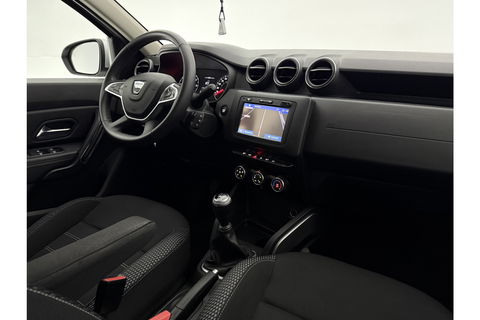 Dacia Duster 1.2 TCe Prestige Trekhaak LED Airco Cruise Camera Navi PDC 17"LMV