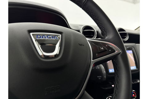 Dacia Duster 1.2 TCe Prestige Trekhaak LED Airco Cruise Camera Navi PDC 17"LMV