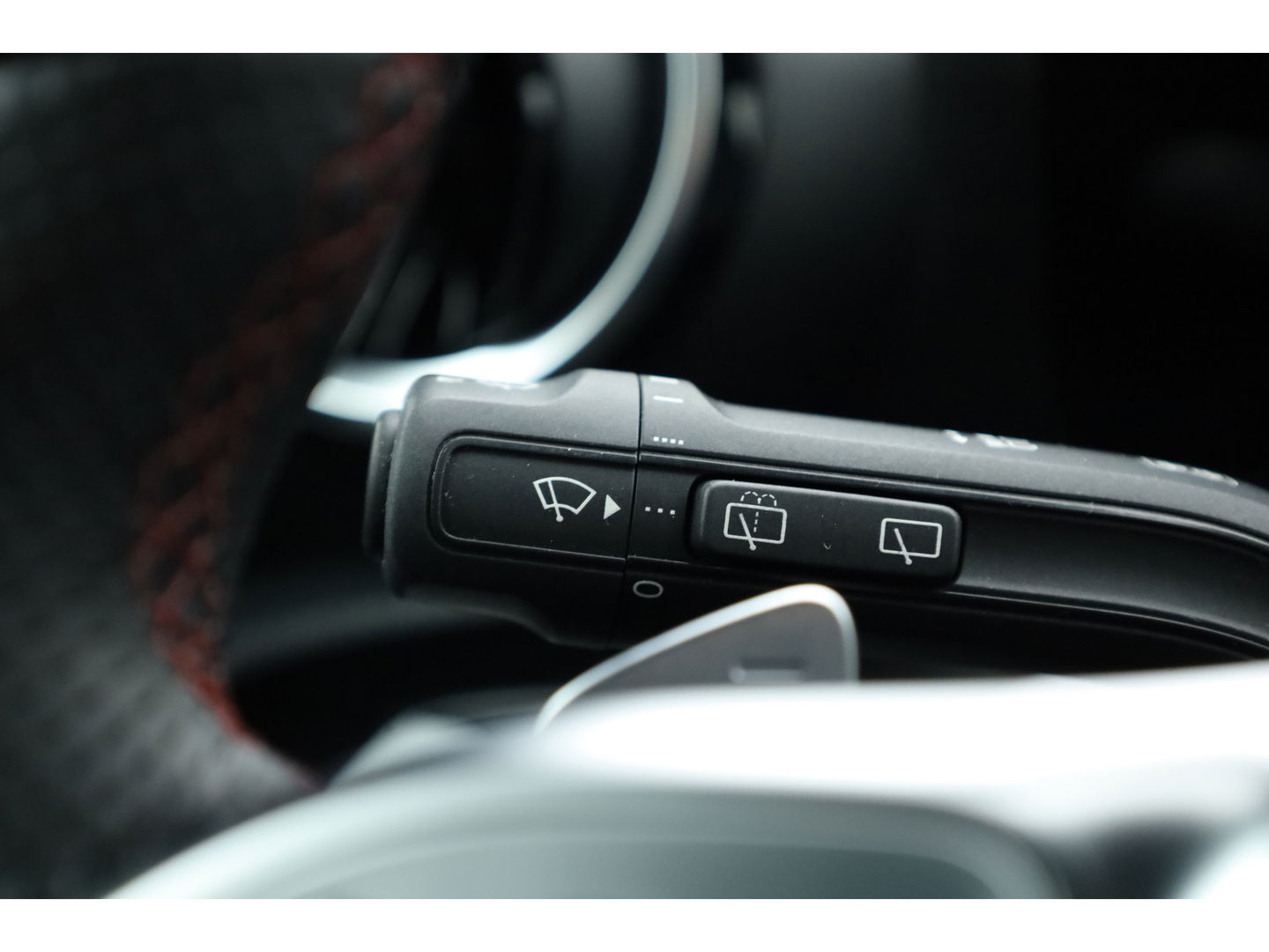 Mercedes-Benz A-Klasse 180 Business Solution AMG | Navi | Apple CarPlay | Stoelverw. | Park assist | 18'' |