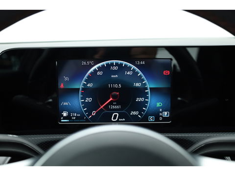 Mercedes-Benz A-Klasse 180 Business Solution AMG | Navi | Apple CarPlay | Stoelverw. | Park assist | 18'' |