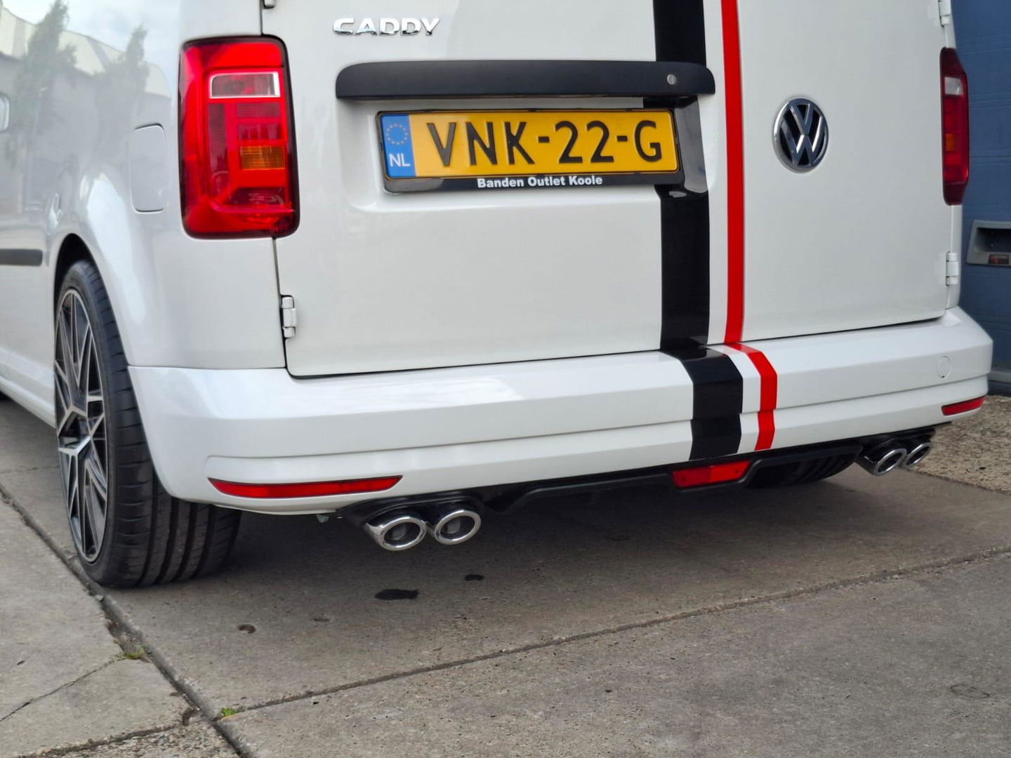 Volkswagen Caddy 2.0 TDI L1H1 BMT Exclusive Edition VERLAAGD / AIRCO / CRUISE CONTROLE / EURO 6 / NAVI