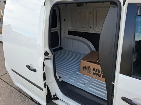 Volkswagen Caddy 2.0 TDI L1H1 BMT Exclusive Edition VERLAAGD / AIRCO / CRUISE CONTROLE / EURO 6 / NAVI