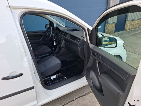 Volkswagen Caddy 2.0 TDI L1H1 BMT Exclusive Edition VERLAAGD / AIRCO / CRUISE CONTROLE / EURO 6 / NAVI