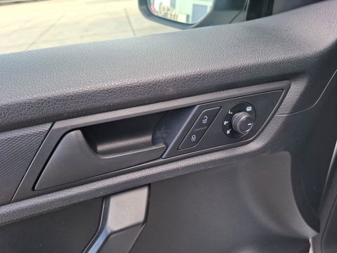 Volkswagen Caddy 2.0 TDI L1H1 BMT Exclusive Edition VERLAAGD / AIRCO / CRUISE CONTROLE / EURO 6 / NAVI