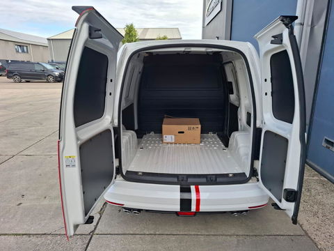 Volkswagen Caddy 2.0 TDI L1H1 BMT Exclusive Edition VERLAAGD / AIRCO / CRUISE CONTROLE / EURO 6 / NAVI