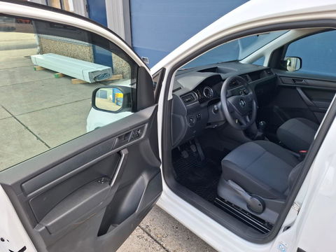 Volkswagen Caddy 2.0 TDI L1H1 BMT Exclusive Edition VERLAAGD / AIRCO / CRUISE CONTROLE / EURO 6 / NAVI