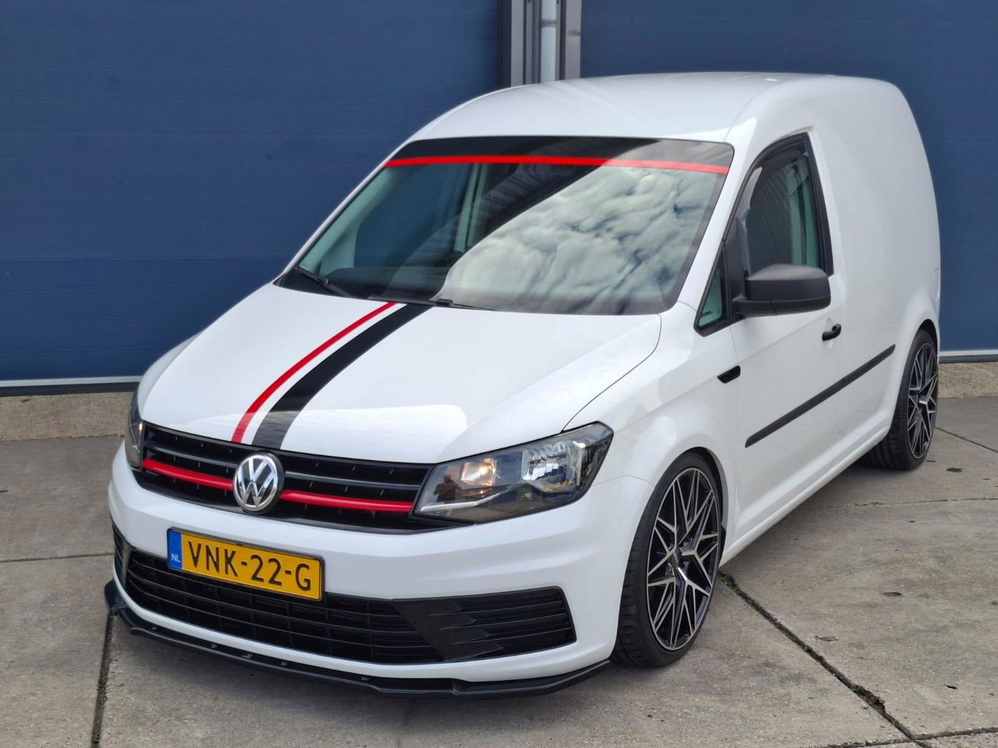 Volkswagen Caddy 2.0 TDI L1H1 BMT Exclusive Edition VERLAAGD / AIRCO / CRUISE CONTROLE / EURO 6 / NAVI