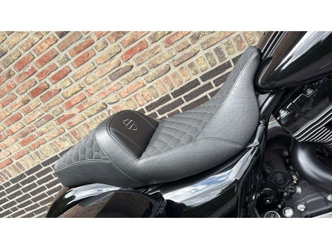 Harley Davidson 103 FLHXS Street Glide Special CVO Streetglide
